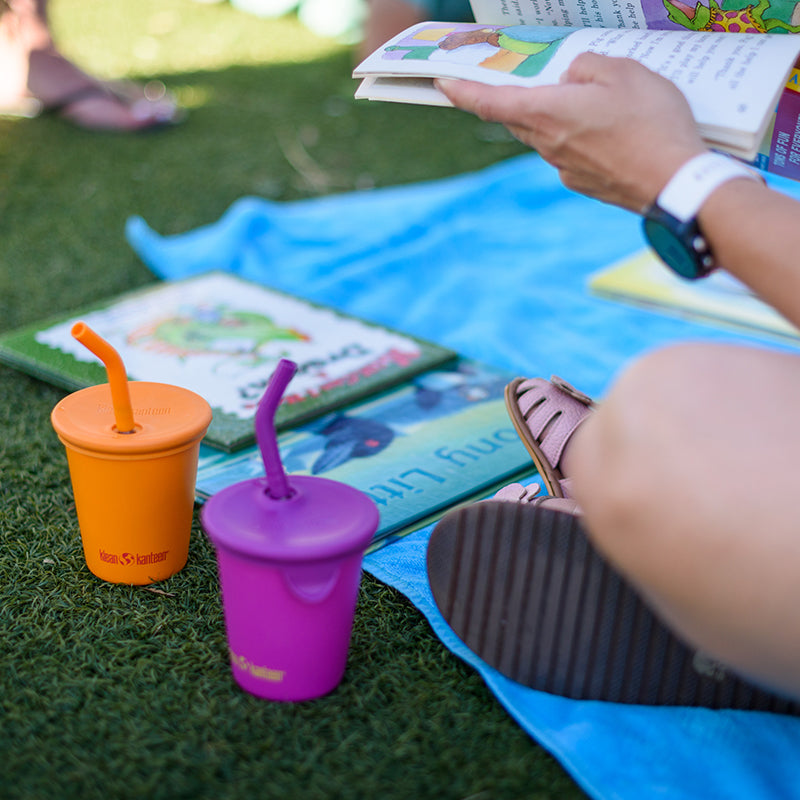 kid-s-sippy-cup-and-water-bottle-set-a6 10oz_kids_cups_straw_reading_blanket_square.jpg