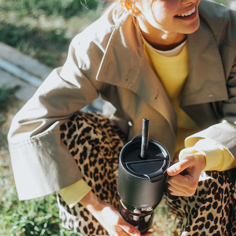 26oz-rise-tumbler-with-straw-lid-s0 26oz_rise_tumbler_black_woman_topview_square.jpg