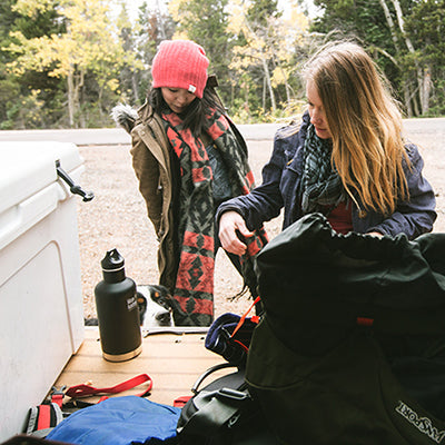 64oz-classic-with-loop-cap-z0 64oz_insulated_classic_backpackers_tailgate_square.jpg