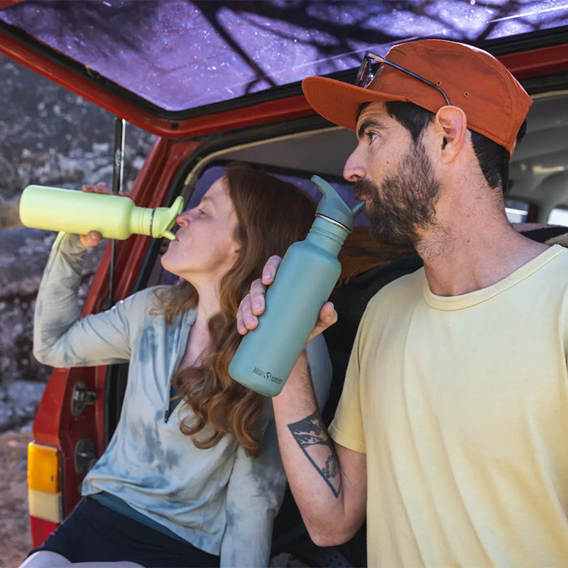 classic-flip-seal-sport-cap-o0 classic_27oz_flip_seal_couple_tailgate_tip-sip_square.jpg