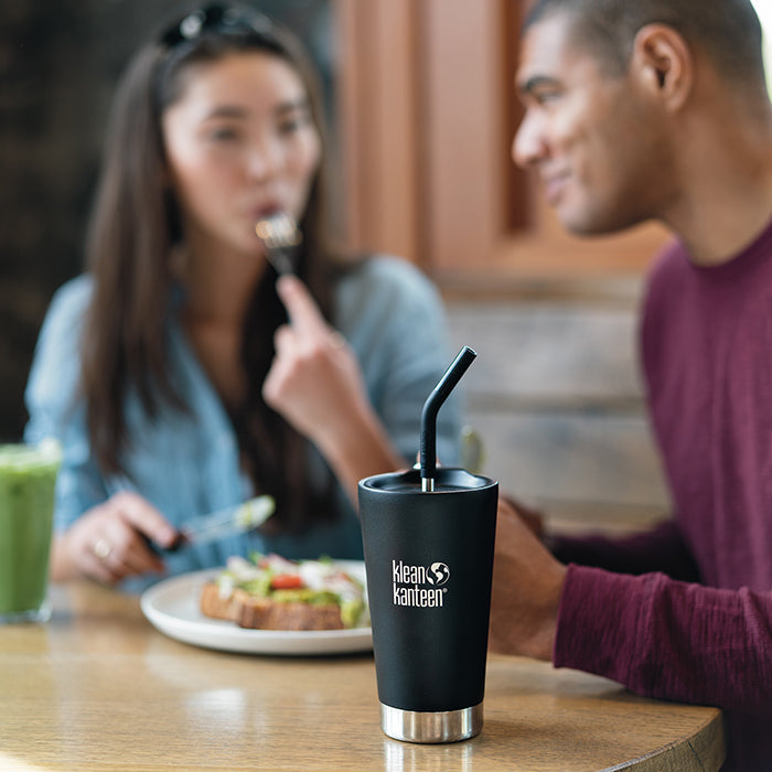 straw-2-pack-black-sale-q1 coffee-tumbler-metal_straw_lifestyle.jpg