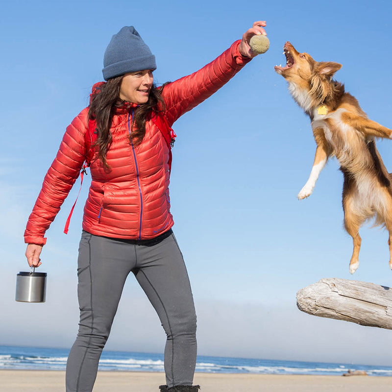 32oz-tkcanister-food-container-y0 food_canister_32oz_girl_beach_dog_jump_square.jpg