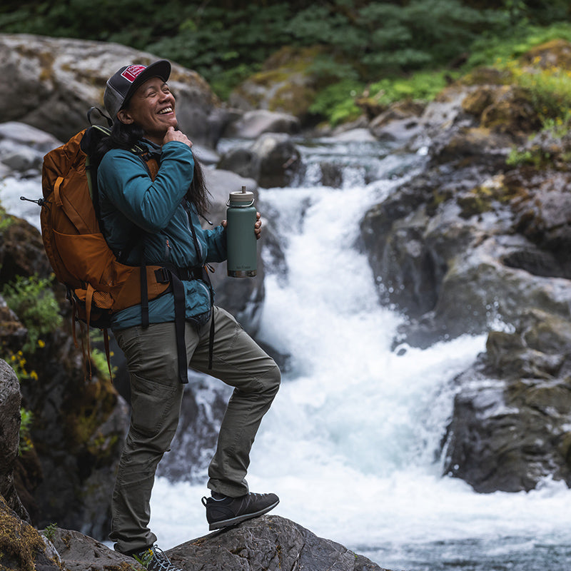 32oz-tkwide-with-twist-cap-d0 tkwide_32oz_insulated_bottle_twist_backpack_river_guy_square.jpg
